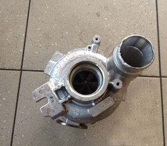 GARRETT Turbocharger BMW M5 (F10) 4.4L 7846918 11657846918