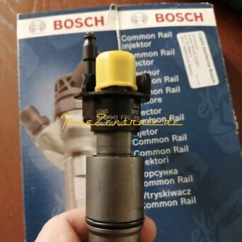 NEUE Einspritzdüse BOSCH CR Nissan 0445110546