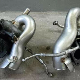 Turbocompresseur Audi A8 3.3 TDI (D2) 225 CH (la droite) 701470-0002 701470-2 701470-5002S 715294-0001 715294-0002 715294-0003 715294-1 715294-2 715294-3 715294-5001S 715294-5002S 715294-5003S 057145702A 057145702AV 057145702A 057145702D 057145702DV