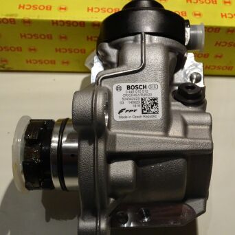 NEW Injection pump BOSCH BMW 0445010679‬